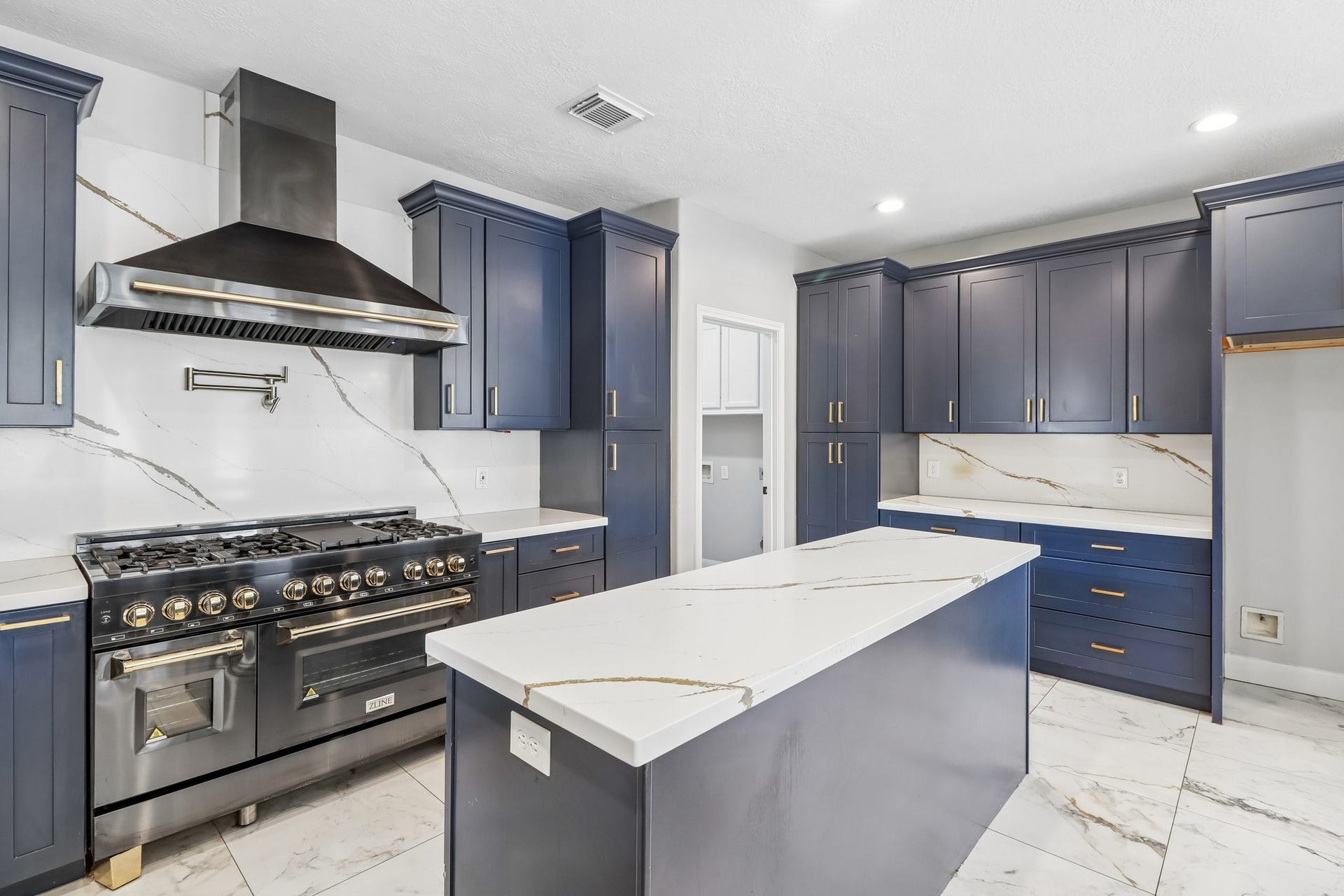 17826 Watsons Bay Drive, Cypress, TX 77429