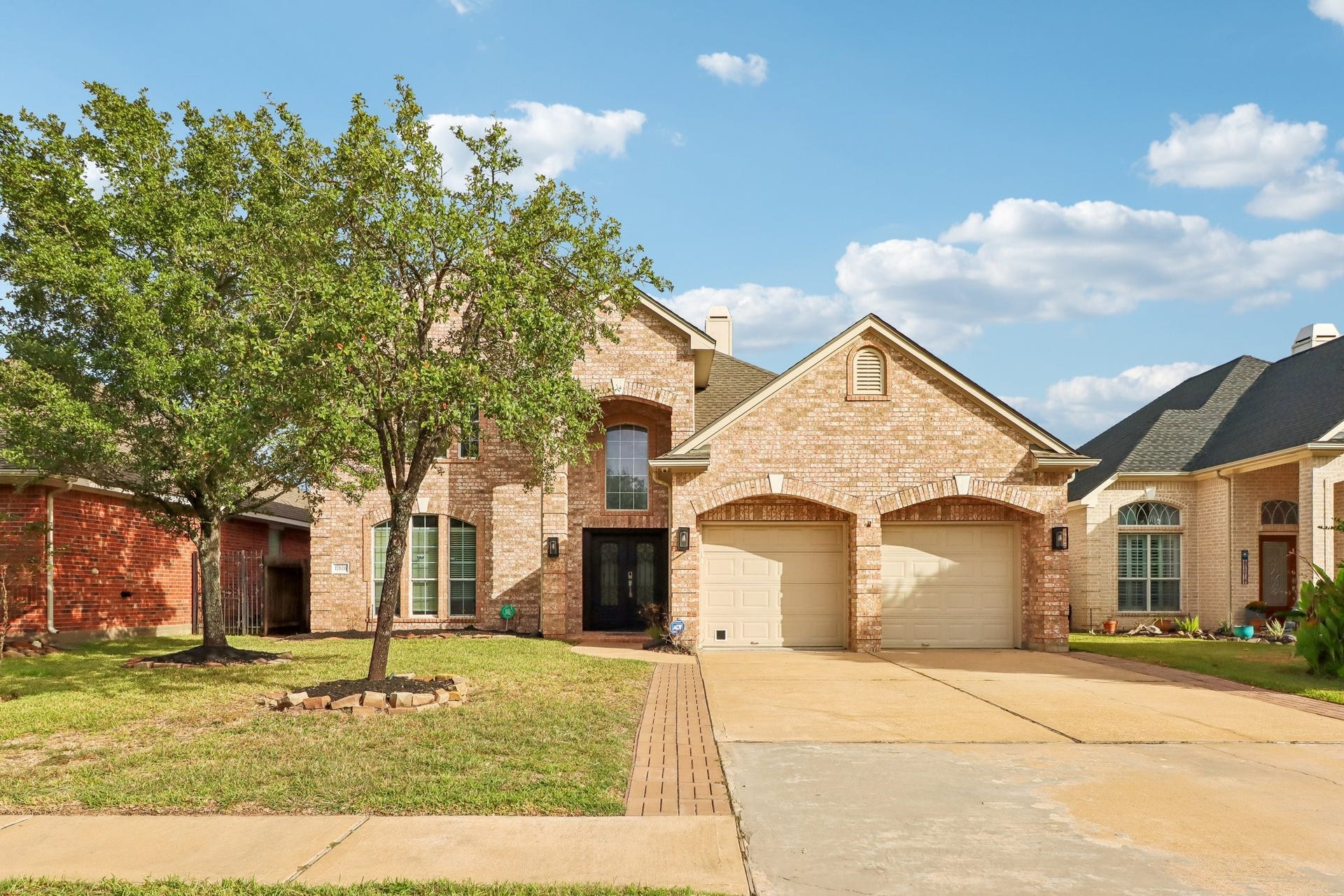 17826 Watsons Bay Drive, Cypress, TX 77429