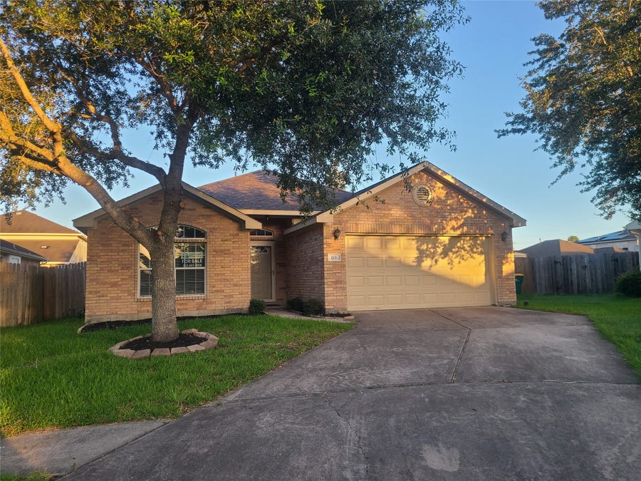 Property photo for 113 Laurel Meadow Court, La Marque, TX