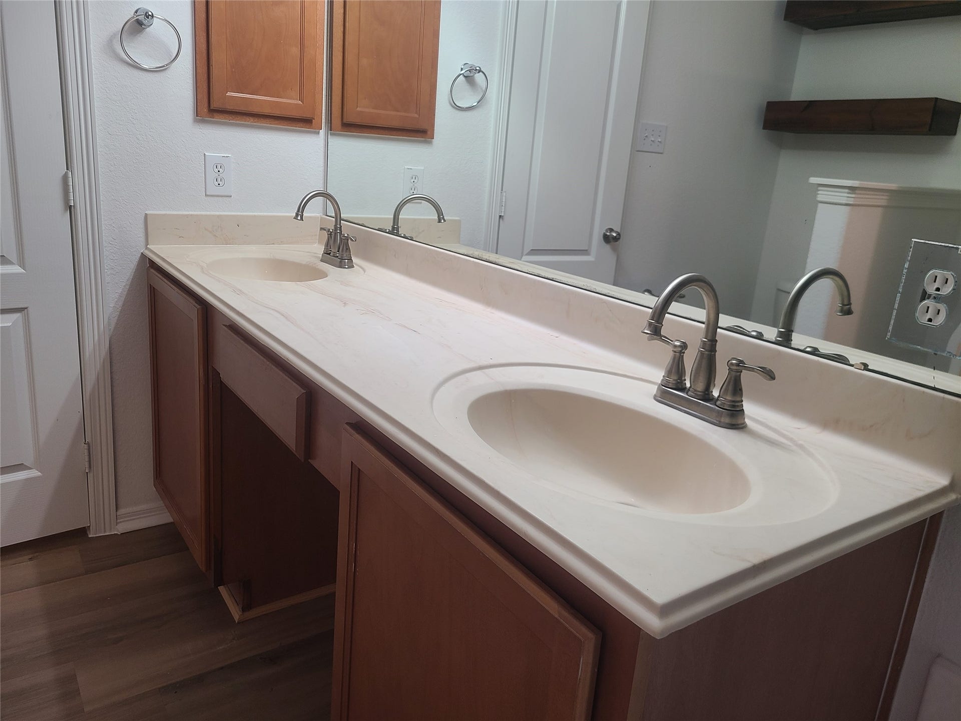 113 Laurel Meadow Court, La Marque, TX 77568 113 Laurel Meadow Court, La Marque, TX 77568