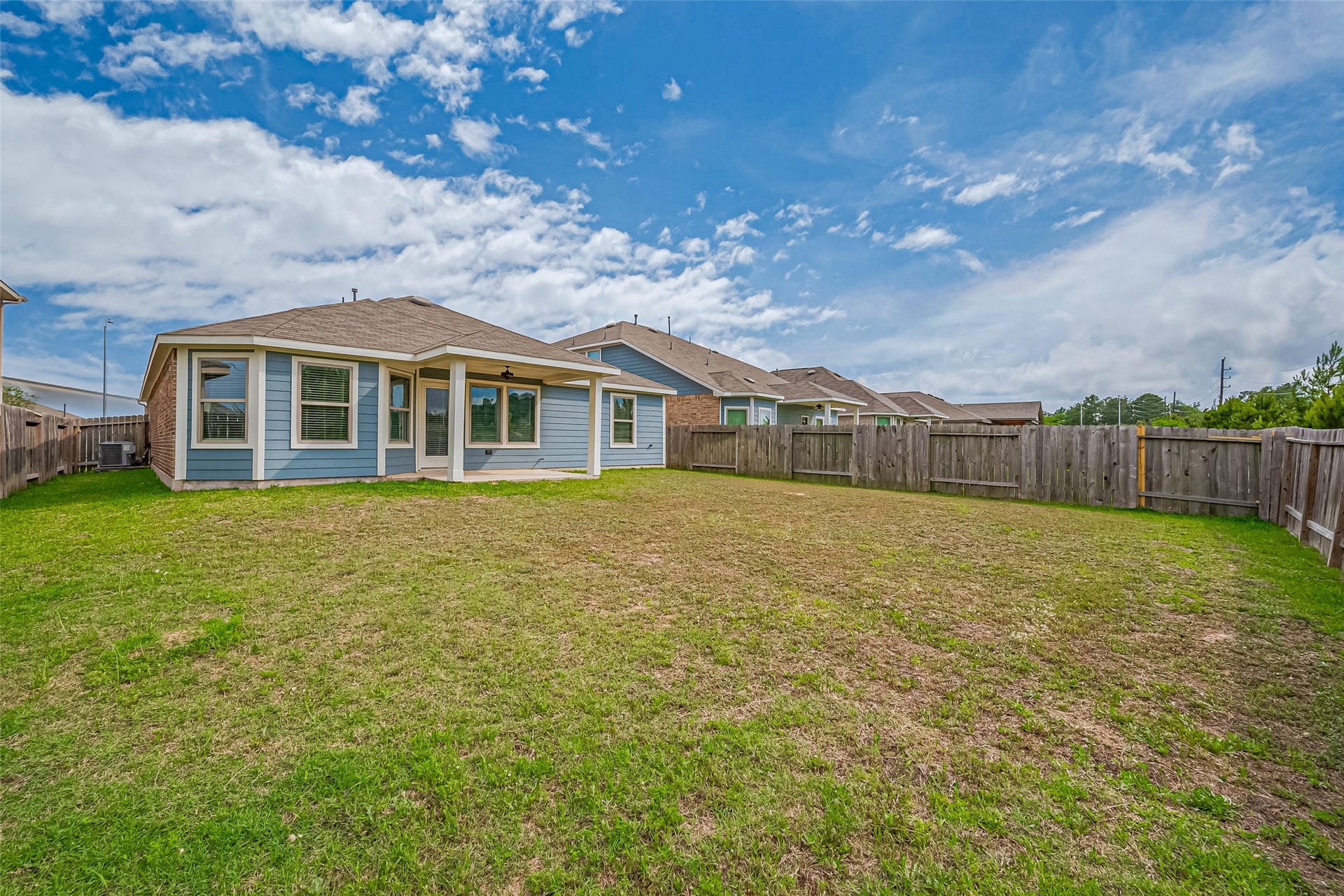 335 Jewett Meadow Drive, Magnolia, TX 77354 335 Jewett Meadow Drive, Magnolia, TX 77354