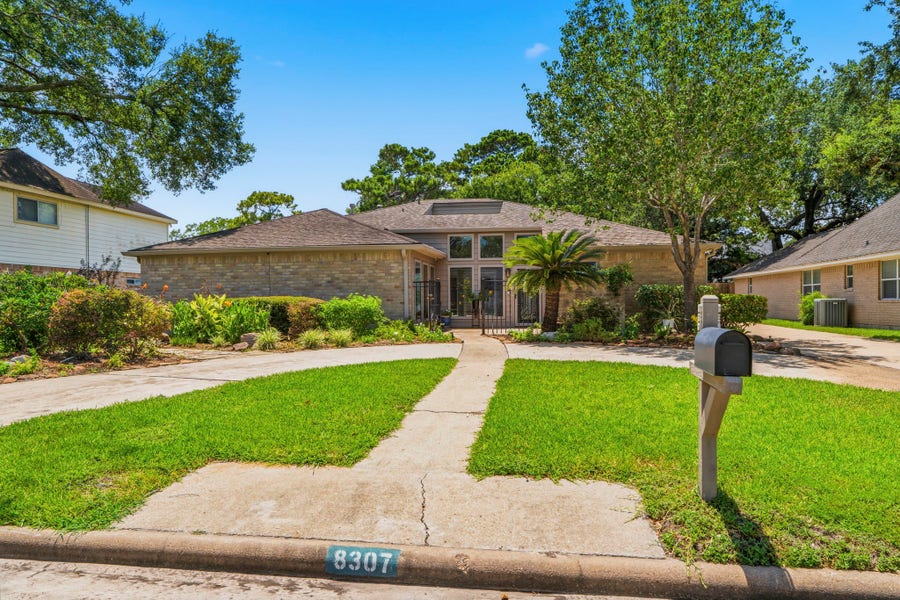 Property photo for 8307 Ivan Reid Drive, Houston, TX