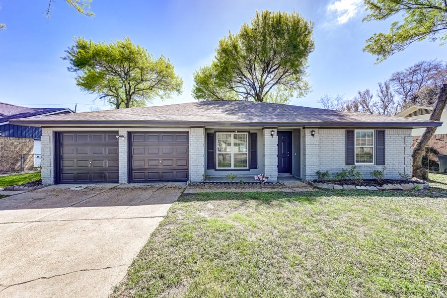 Property photo for 12415 Foxburo Drive, Houston, TX