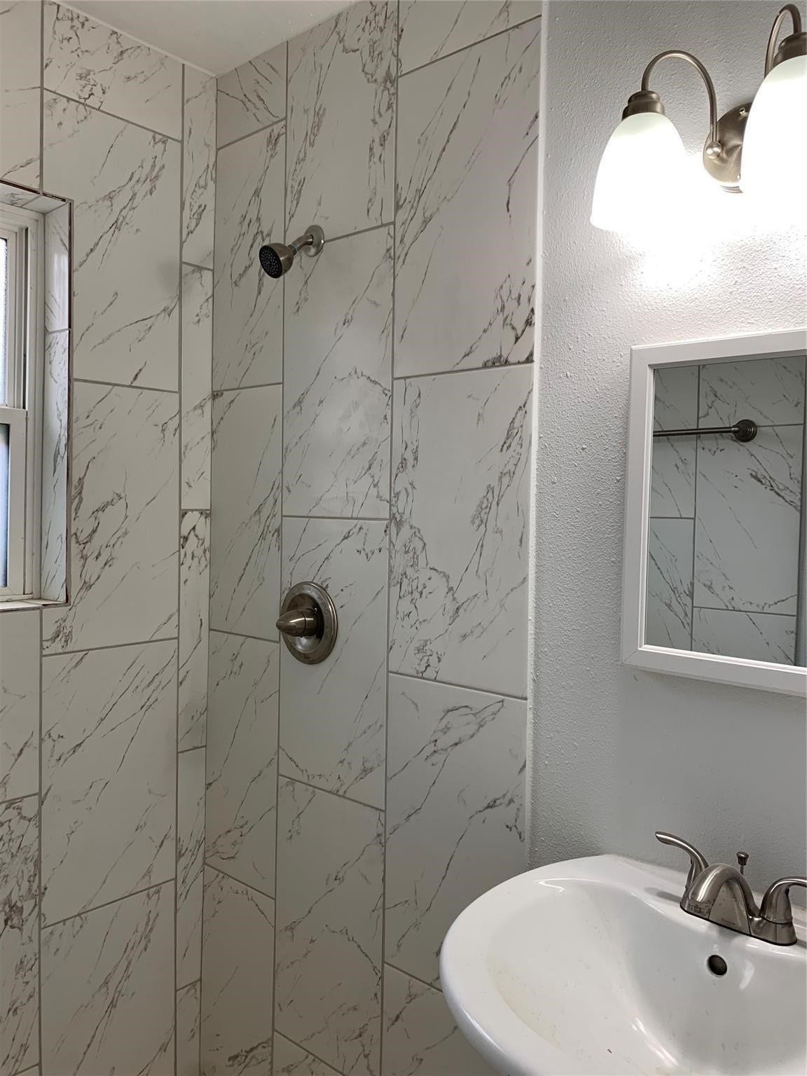 2303 Blodgett Street, Houston, TX 77004 2303 Blodgett Street, Houston, TX 77004