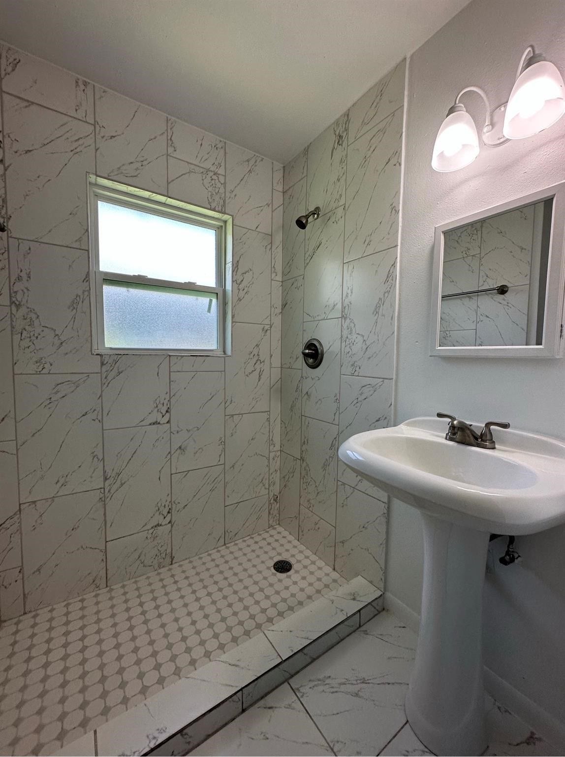 2303 Blodgett Street, Houston, TX 77004 2303 Blodgett Street, Houston, TX 77004