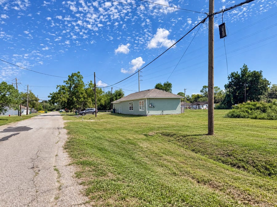 Property photo for LOt 4 Stonewall, La Marque, TX