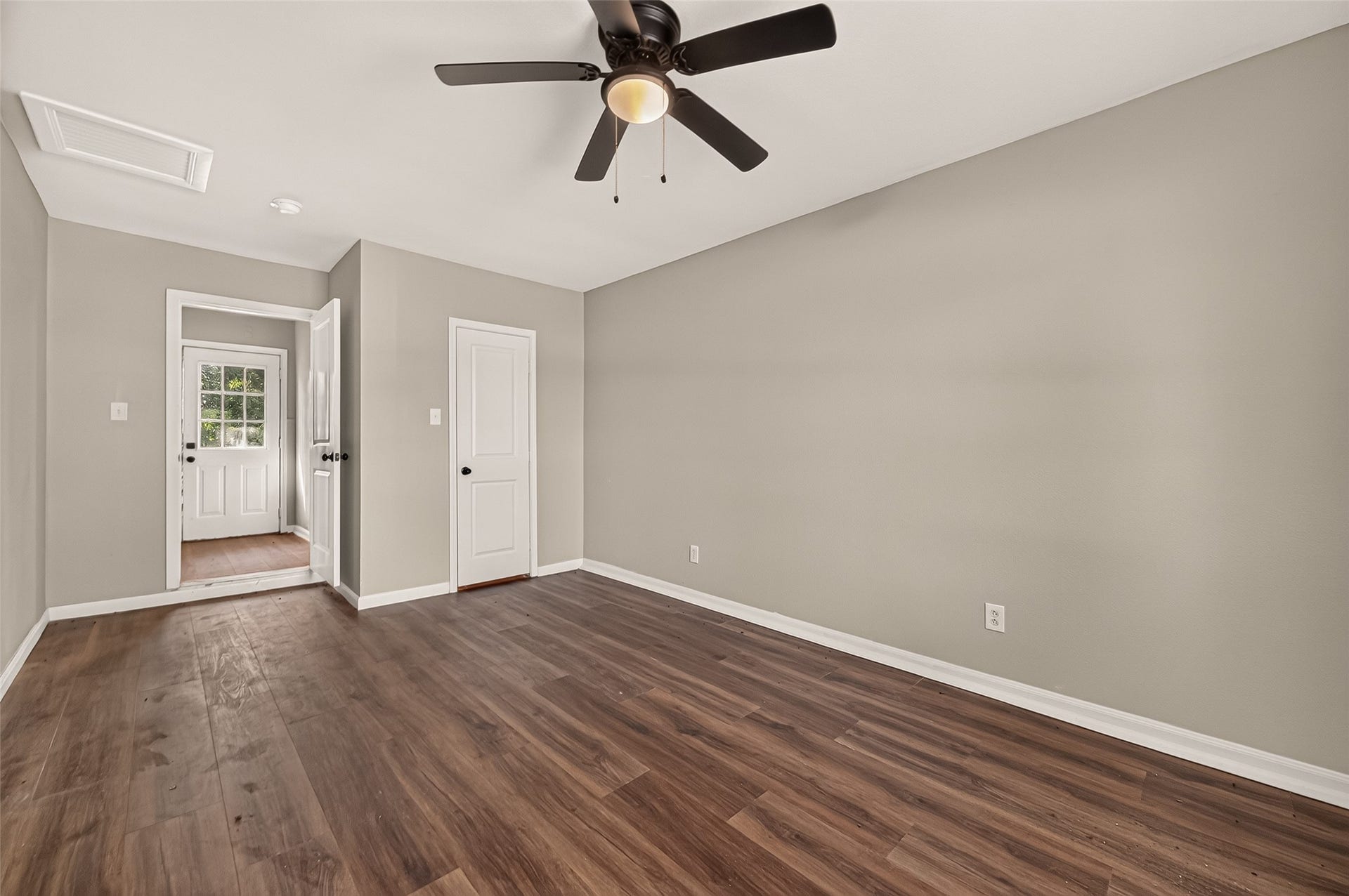 5782 Belcrest Street, Houston, TX 77033