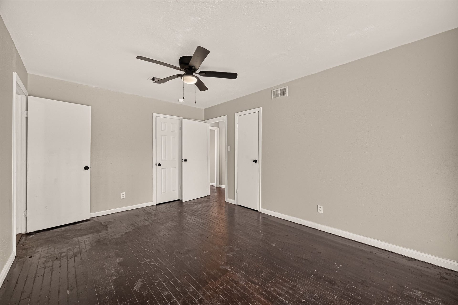 5782 Belcrest Street, Houston, TX 77033