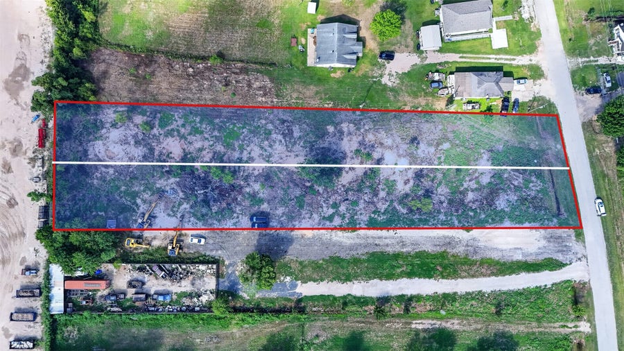 Property photo for 4207 Eleventh Street, Brookshire, TX