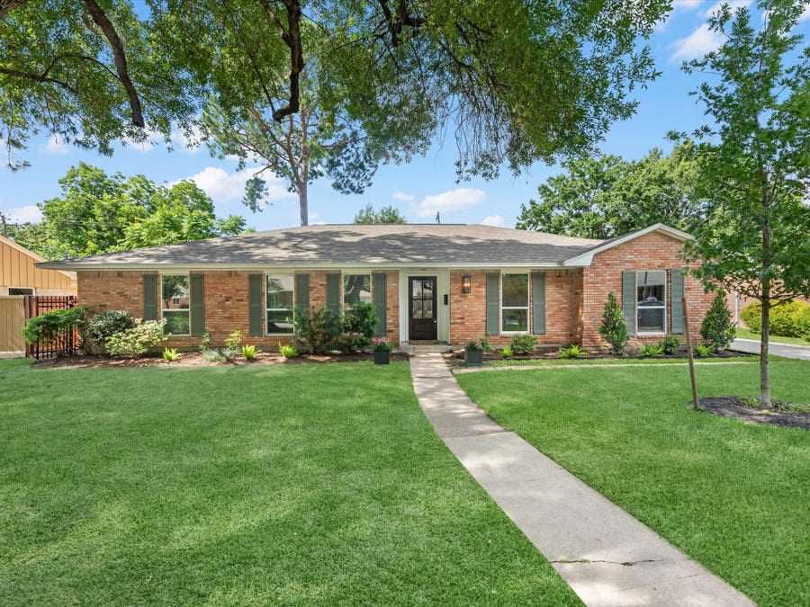 Property photo for 10627 Burgoyne Road, Houston, TX