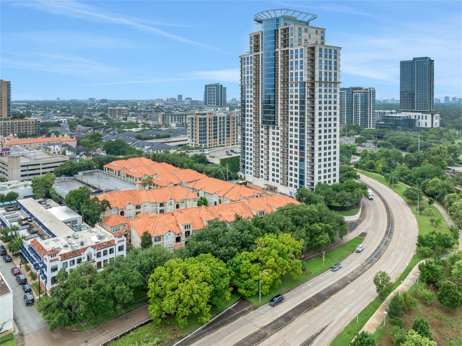 Property photo for 3231 Allen Parkway, #1210, Houston, TX