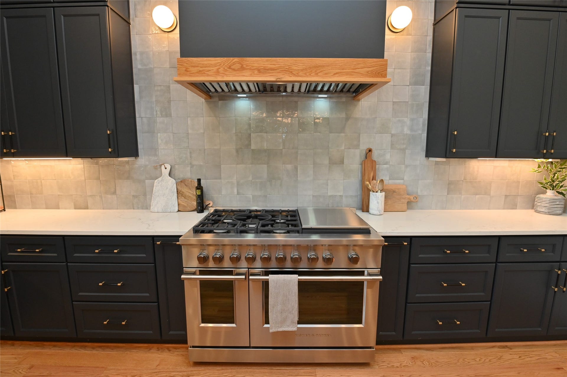 1733 Du Barry Lane, Houston, TX 77018 Custom Kitchen