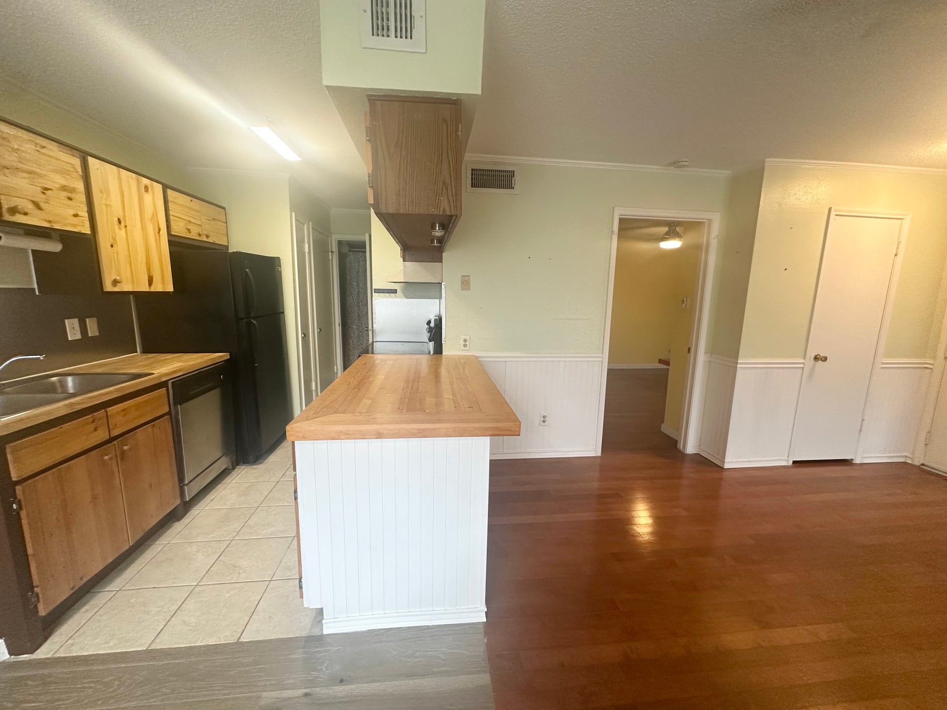 2750 Holly Hall Street, #403, Houston, TX 77054 2750 Holly Hall Street, #403, Houston, TX 77054