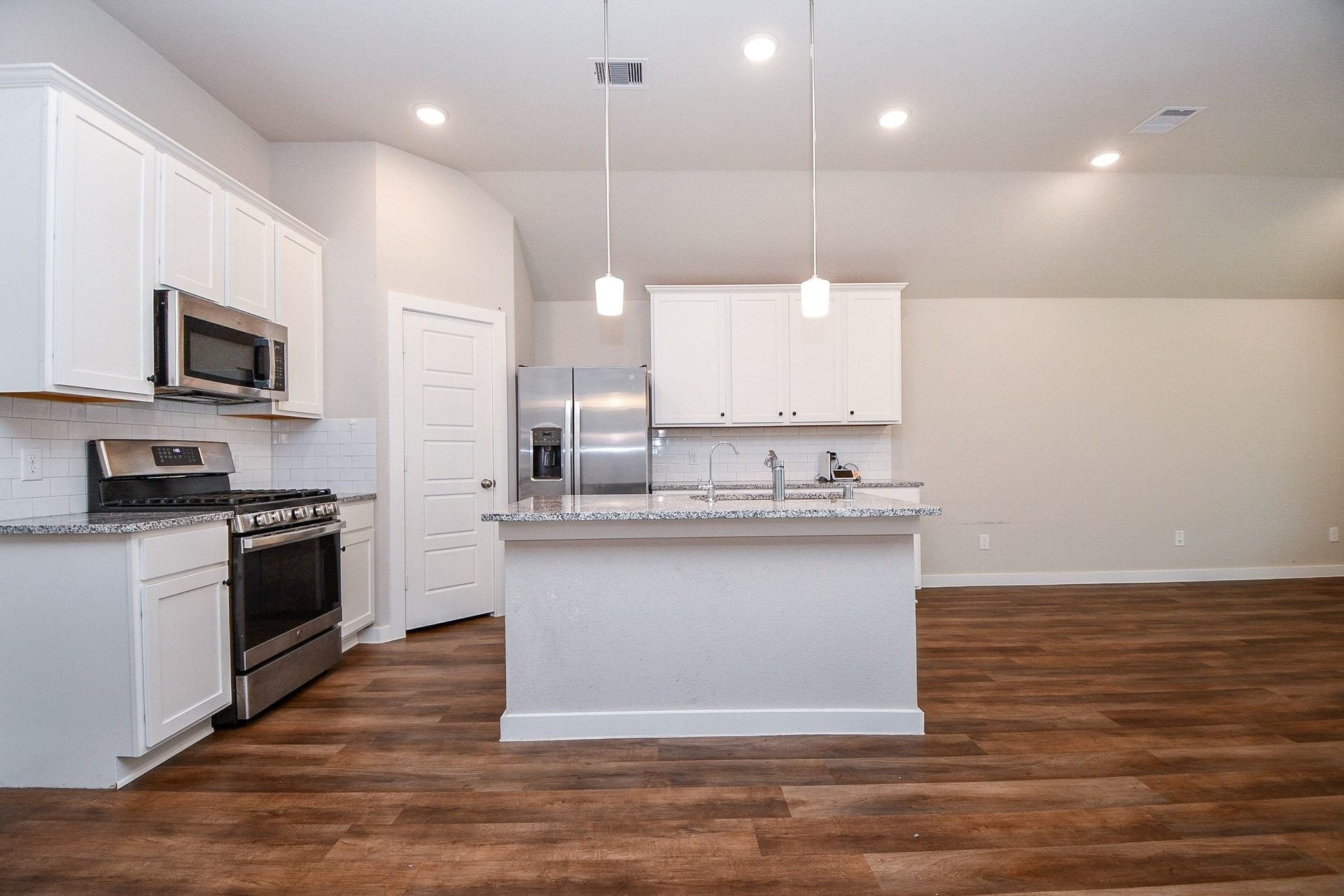 1205 Cavalry Junction Drive, Alvin, TX 77511