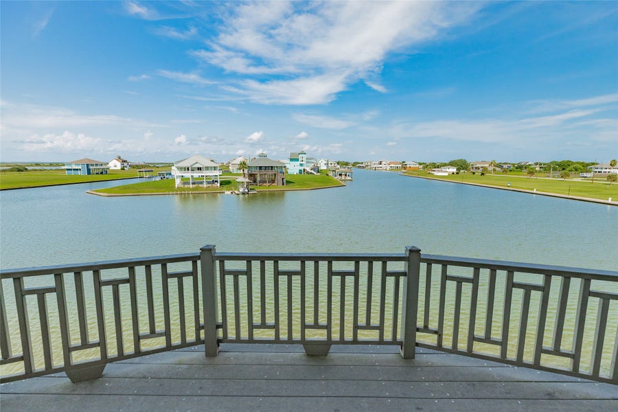 Property photo for 1406 17th Street, Port Bolivar, TX