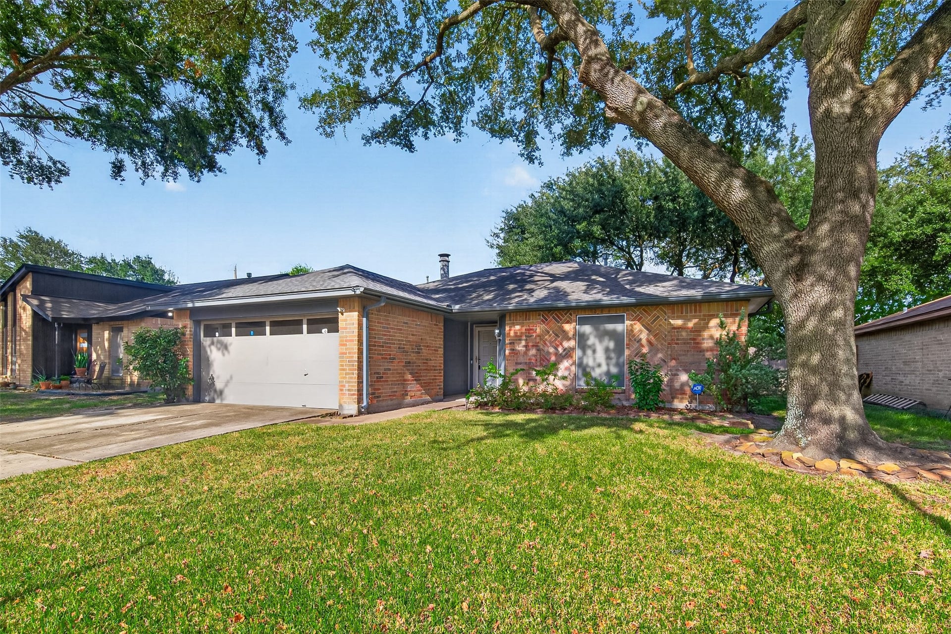 7522 Flair Oaks Drive, Houston, TX 77040 7522 Flair Oaks Drive, Houston, TX 77040