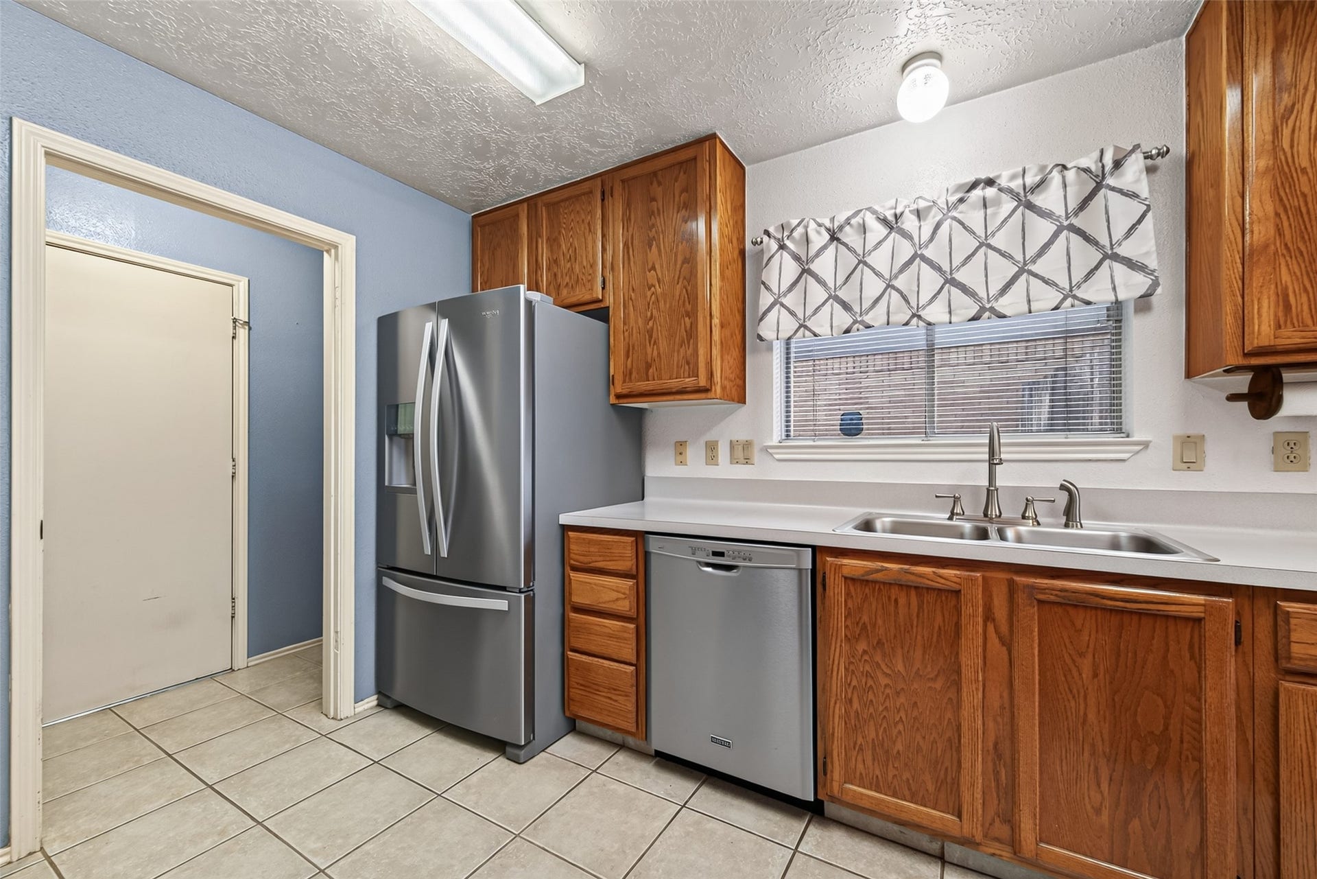 7522 Flair Oaks Drive, Houston, TX 77040 7522 Flair Oaks Drive, Houston, TX 77040