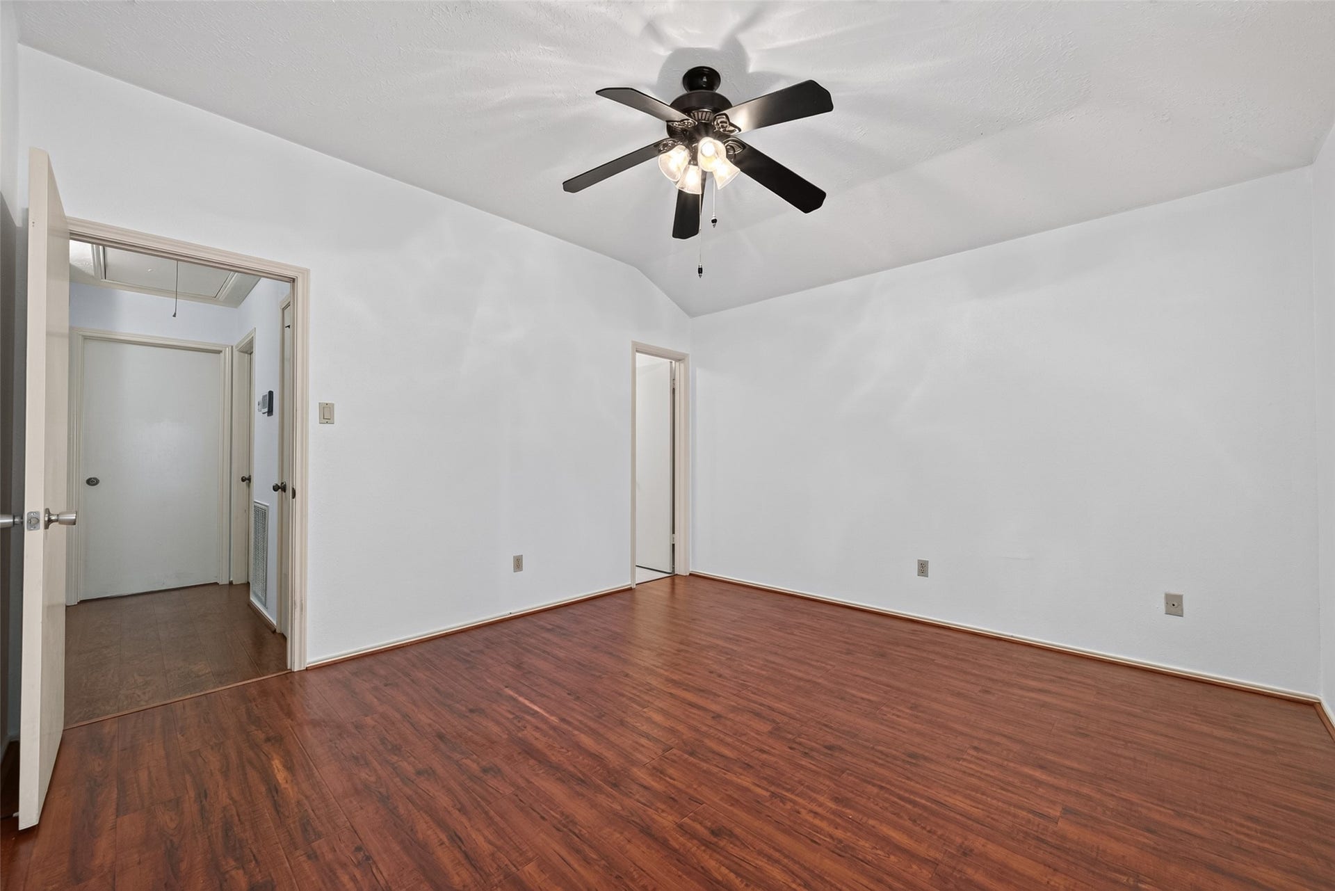 7522 Flair Oaks Drive, Houston, TX 77040 7522 Flair Oaks Drive, Houston, TX 77040