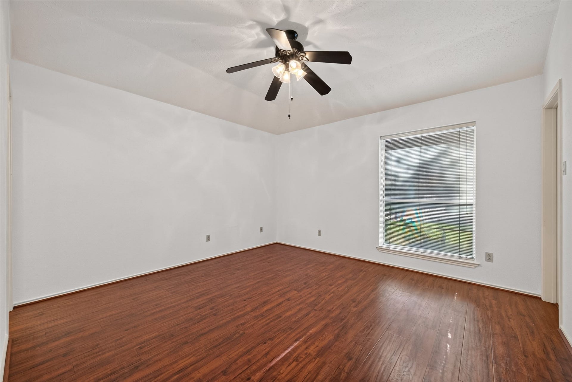 7522 Flair Oaks Drive, Houston, TX 77040 7522 Flair Oaks Drive, Houston, TX 77040