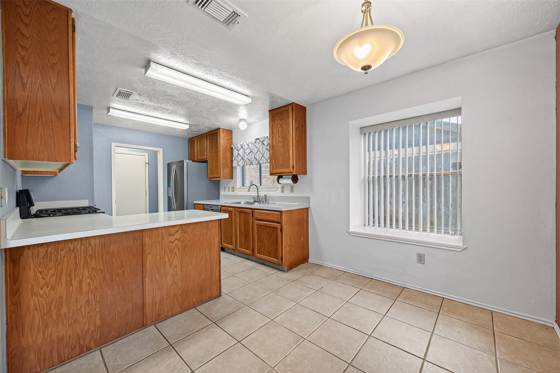 7522 Flair Oaks Drive, Houston, TX 77040 7522 Flair Oaks Drive, Houston, TX 77040