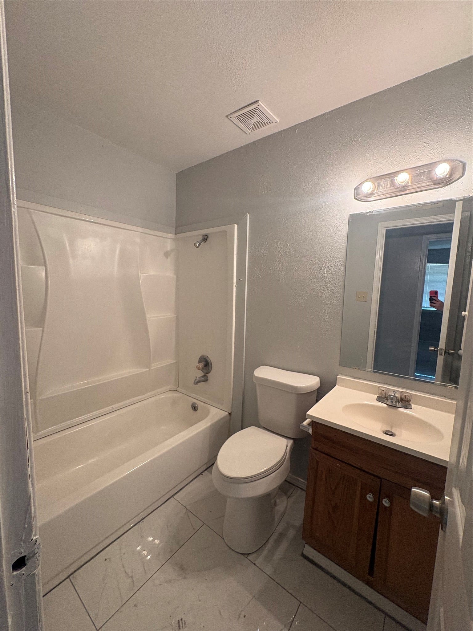 148 Post Oak Lane, Clute, TX 77531 148 Post Oak Lane, Clute, TX 77531