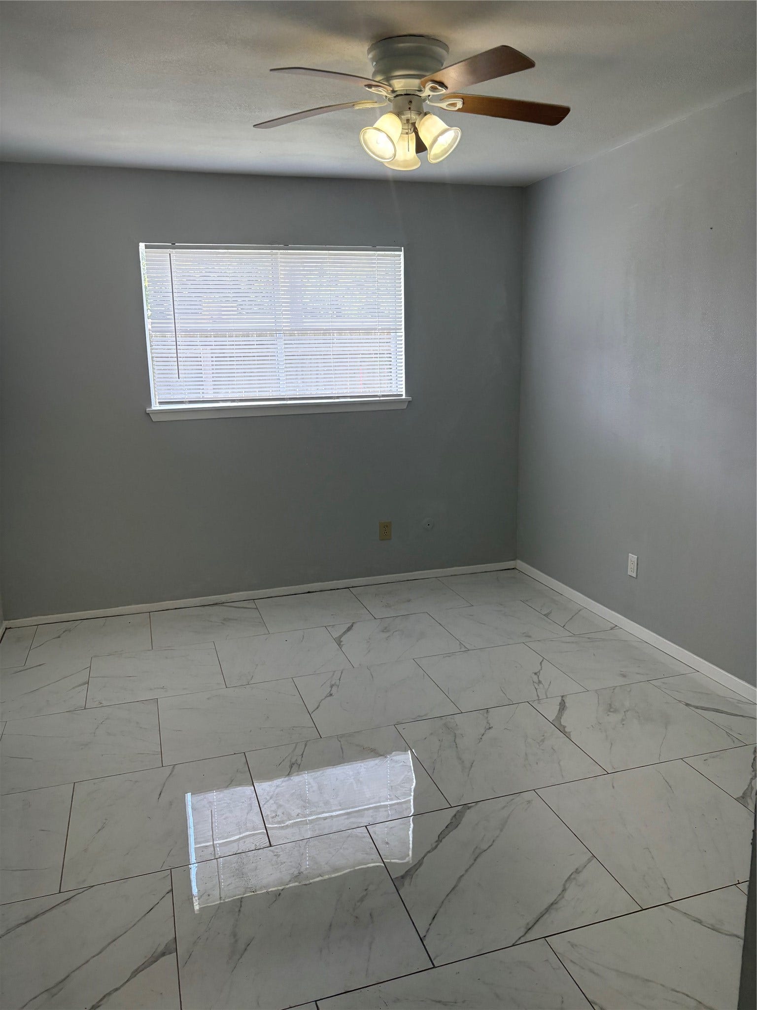 148 Post Oak Lane, Clute, TX 77531 148 Post Oak Lane, Clute, TX 77531