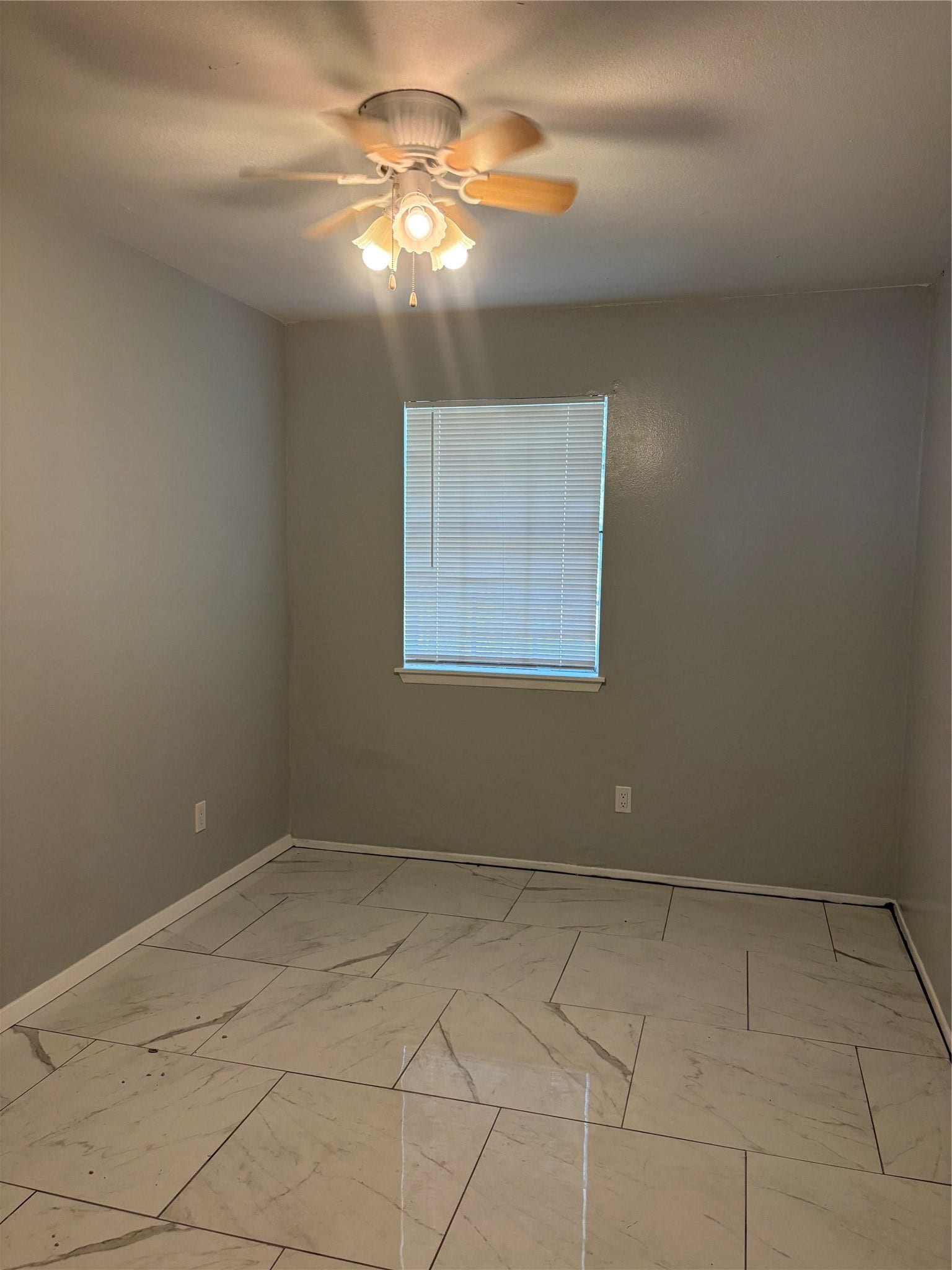 148 Post Oak Lane, Clute, TX 77531 148 Post Oak Lane, Clute, TX 77531