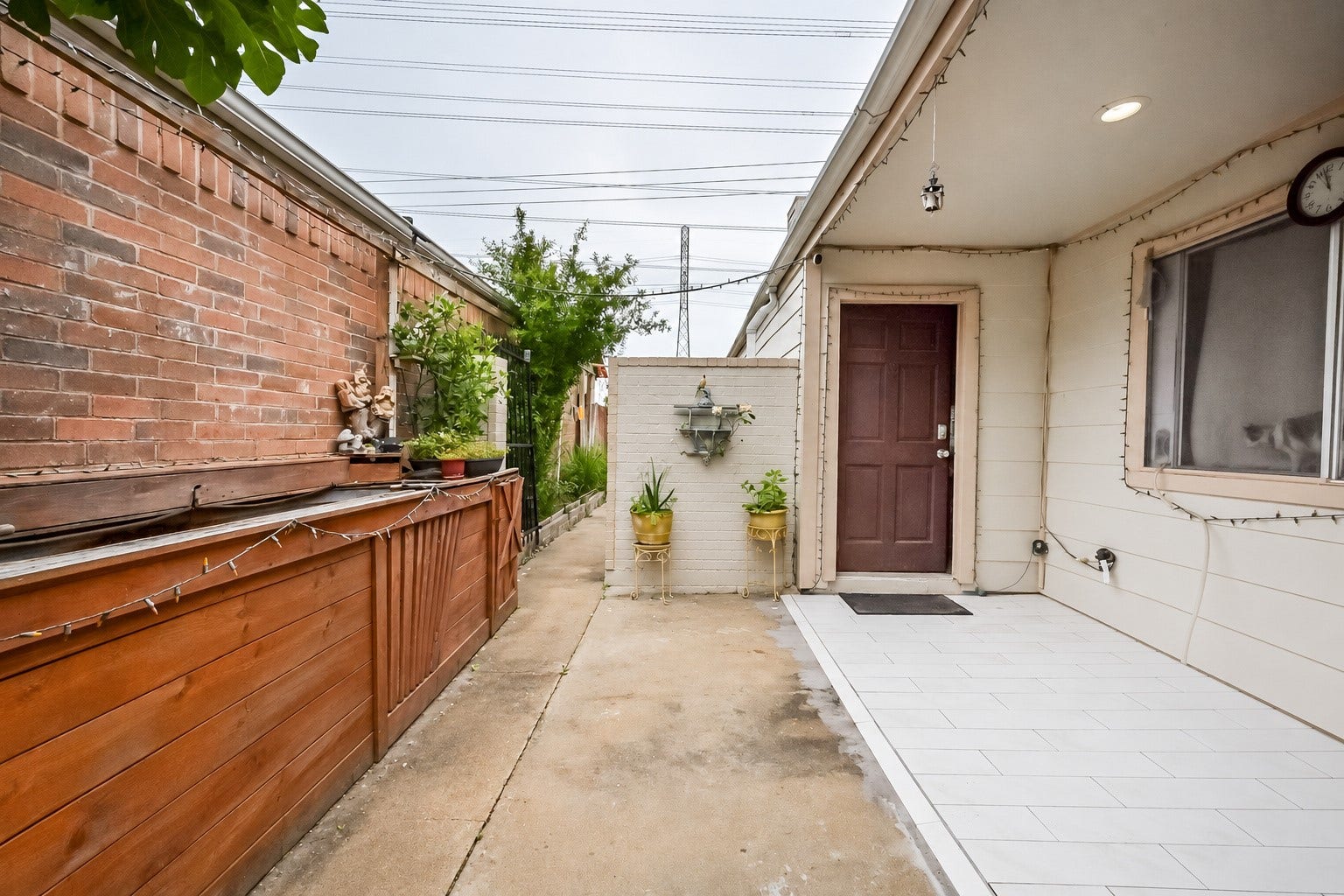 9319 Belle Park Drive, Houston, TX 77099