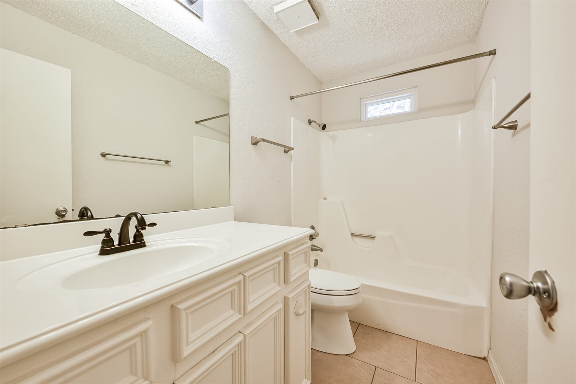 16927 Amidon Drive, Spring, TX 77379 16927 Amidon Drive, Spring, TX 77379