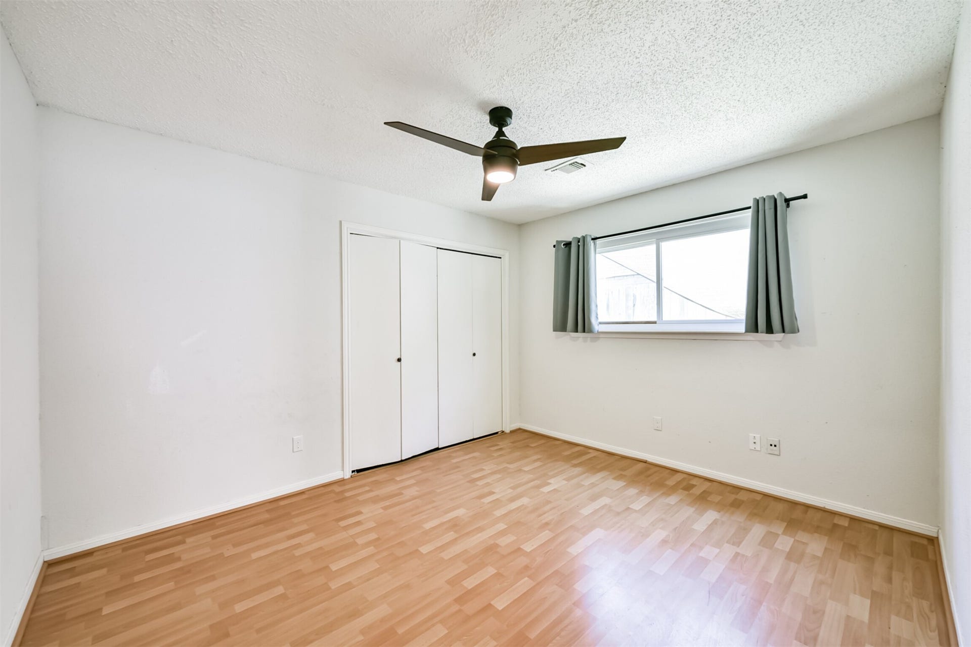 16927 Amidon Drive, Spring, TX 77379 16927 Amidon Drive, Spring, TX 77379