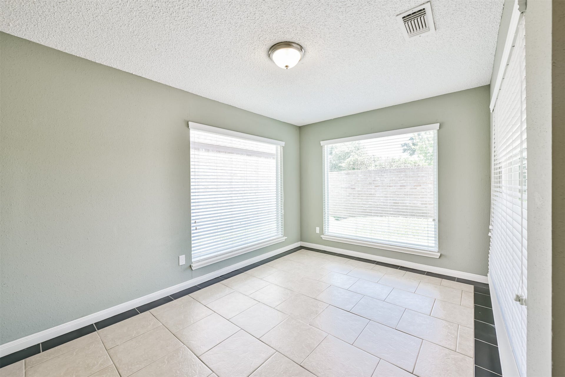 16927 Amidon Drive, Spring, TX 77379 16927 Amidon Drive, Spring, TX 77379