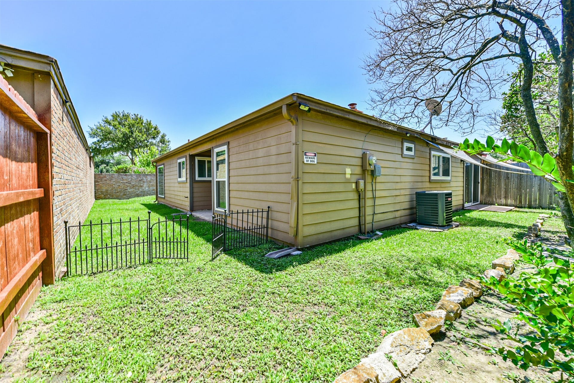 16927 Amidon Drive, Spring, TX 77379 16927 Amidon Drive, Spring, TX 77379