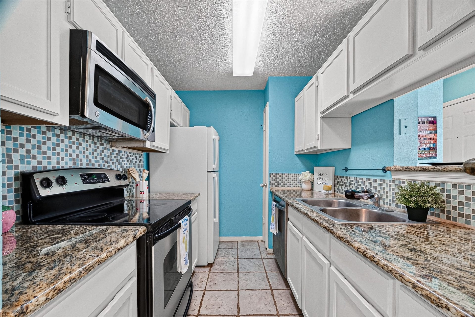 2121 Hepburn Street, #1106, Houston, TX 77054 Stainless steel appliances