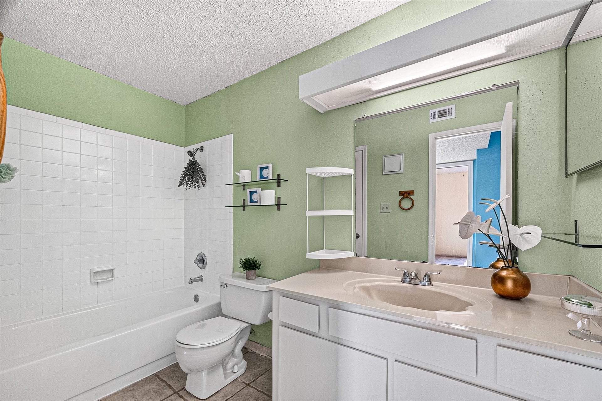 2121 Hepburn Street, #1106, Houston, TX 77054 2121 Hepburn Street, #1106, Houston, TX 77054