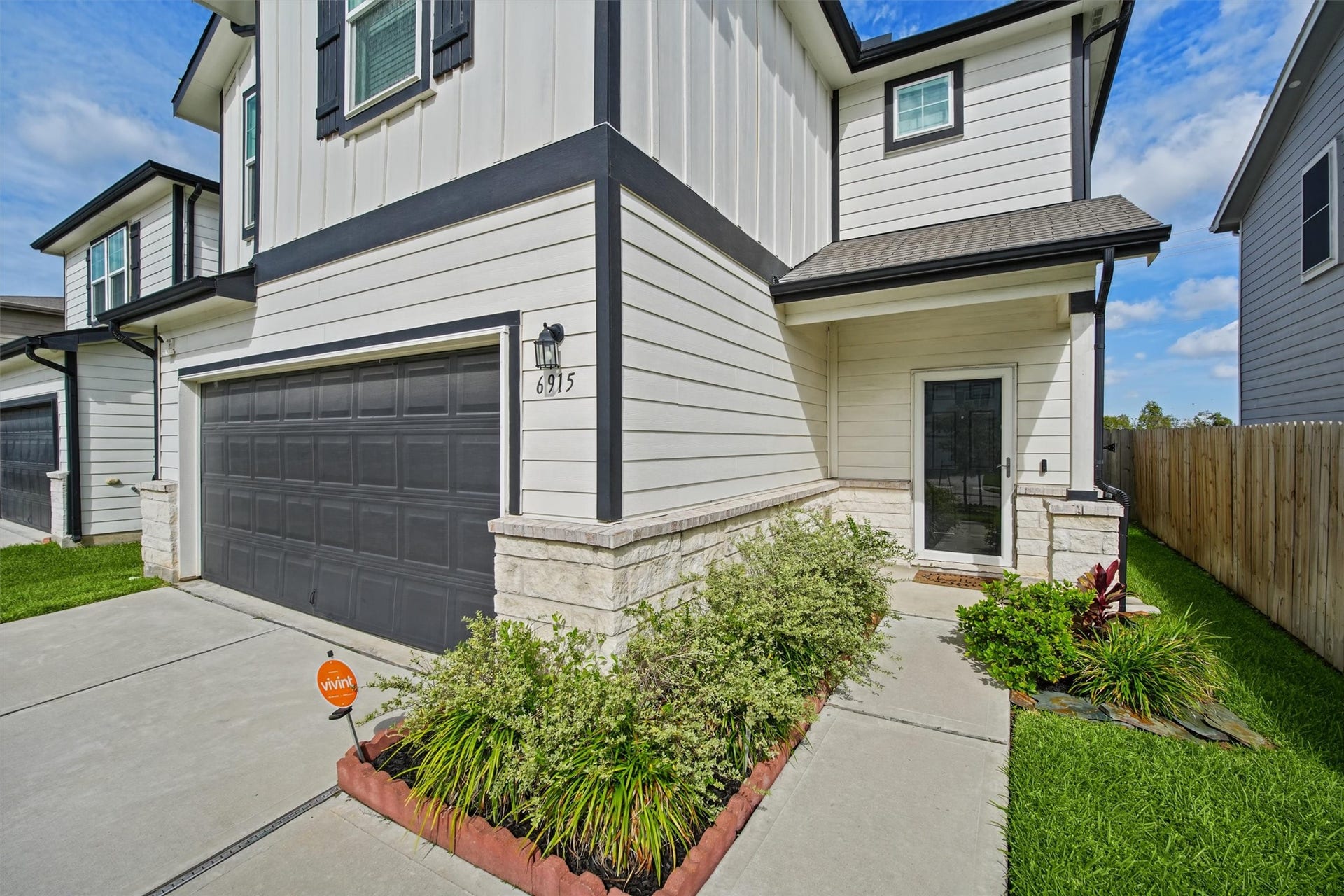 6915 Forbes Run Drive, Houston, TX 77075 6915 Forbes Run Drive, Houston, TX 77075