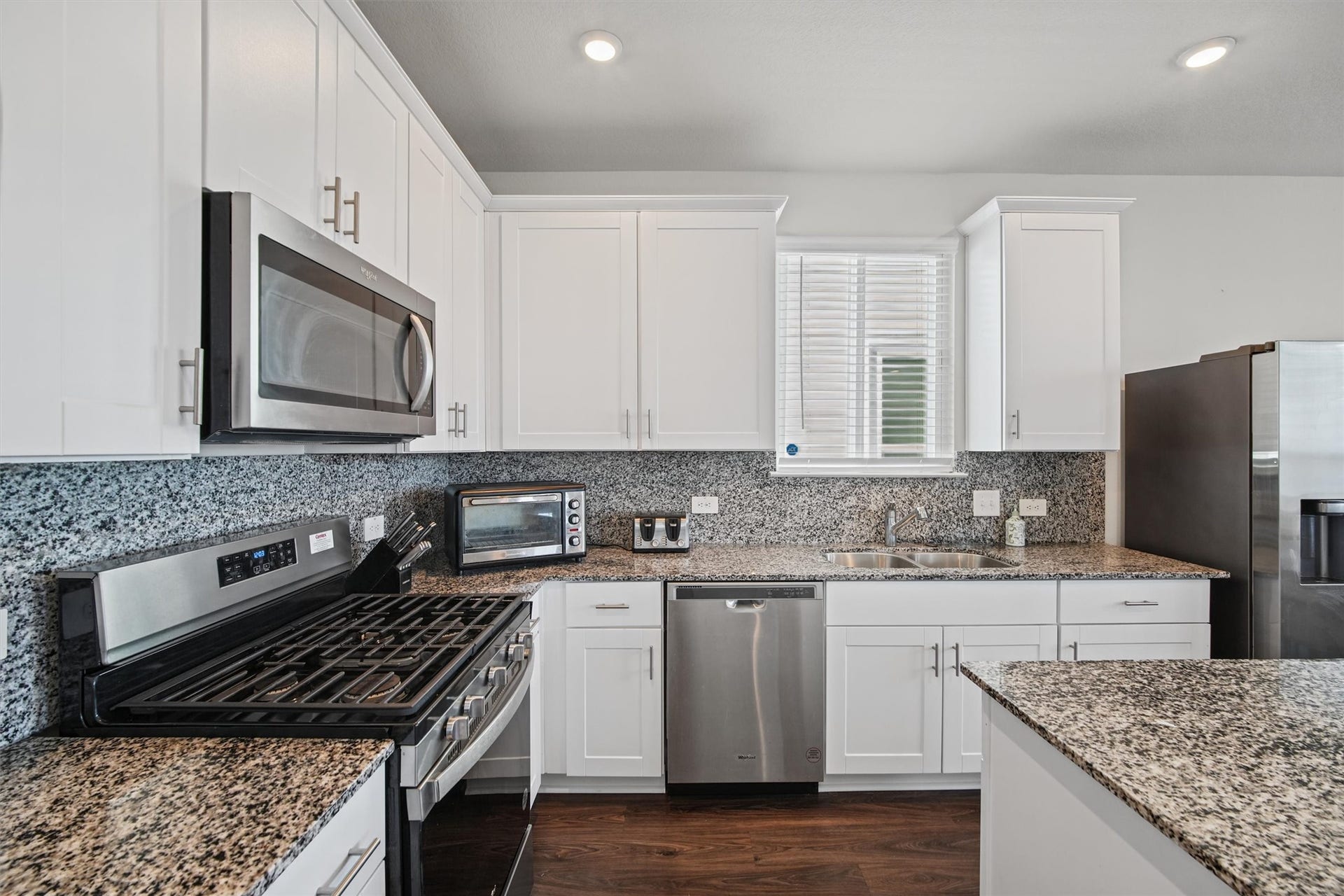6915 Forbes Run Drive, Houston, TX 77075 6915 Forbes Run Drive, Houston, TX 77075