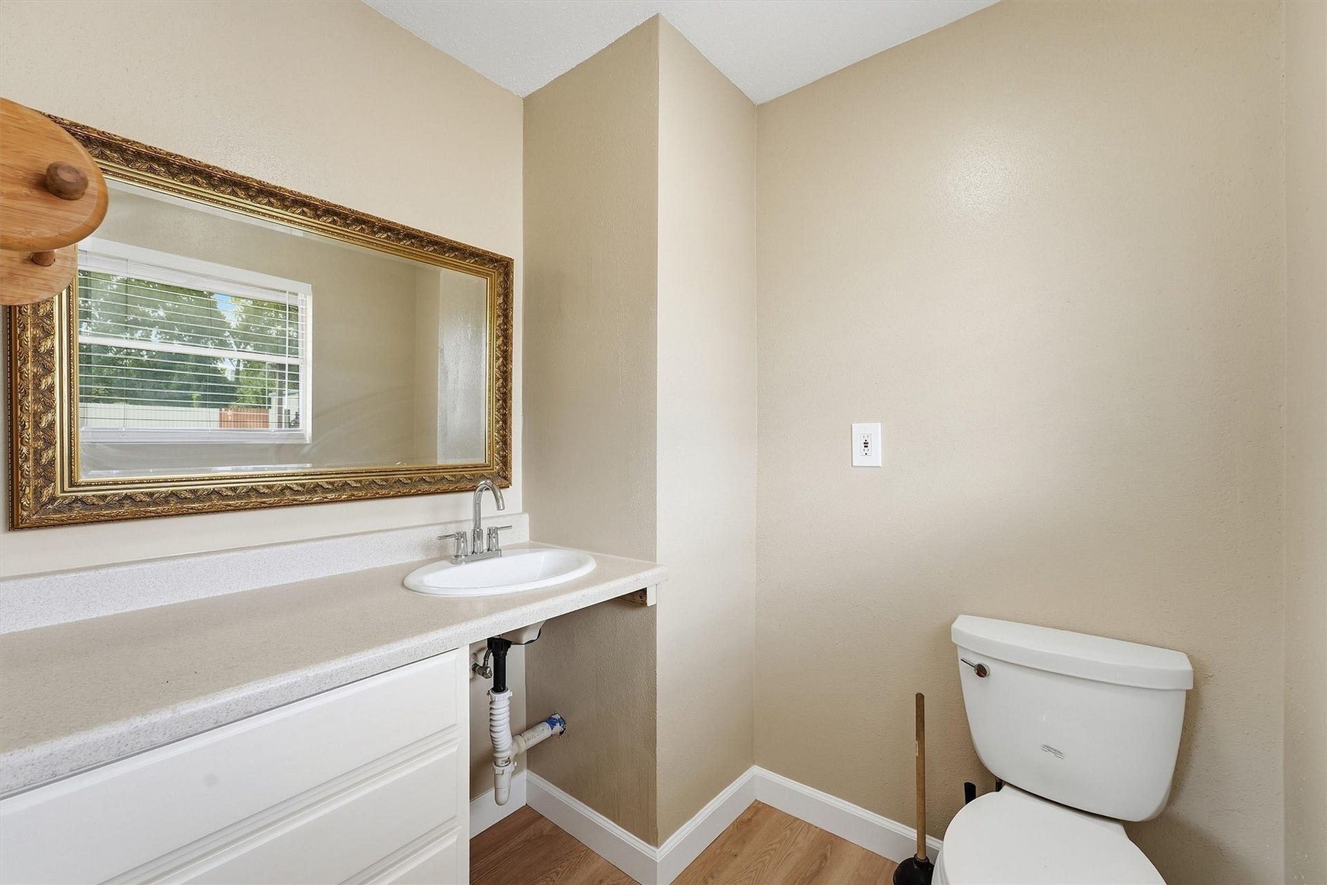 8438 Windfern Road, Houston, TX 77064 8438 Windfern Road, Houston, TX 77064