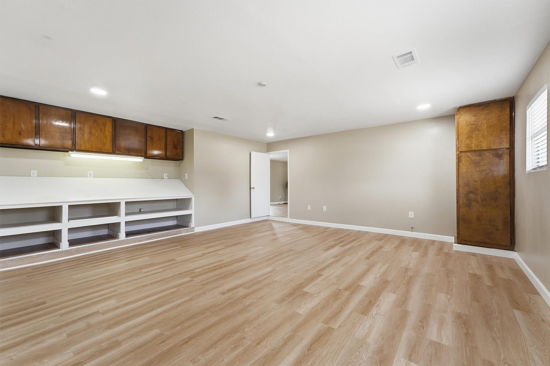8438 Windfern Road, Houston, TX 77064 8438 Windfern Road, Houston, TX 77064