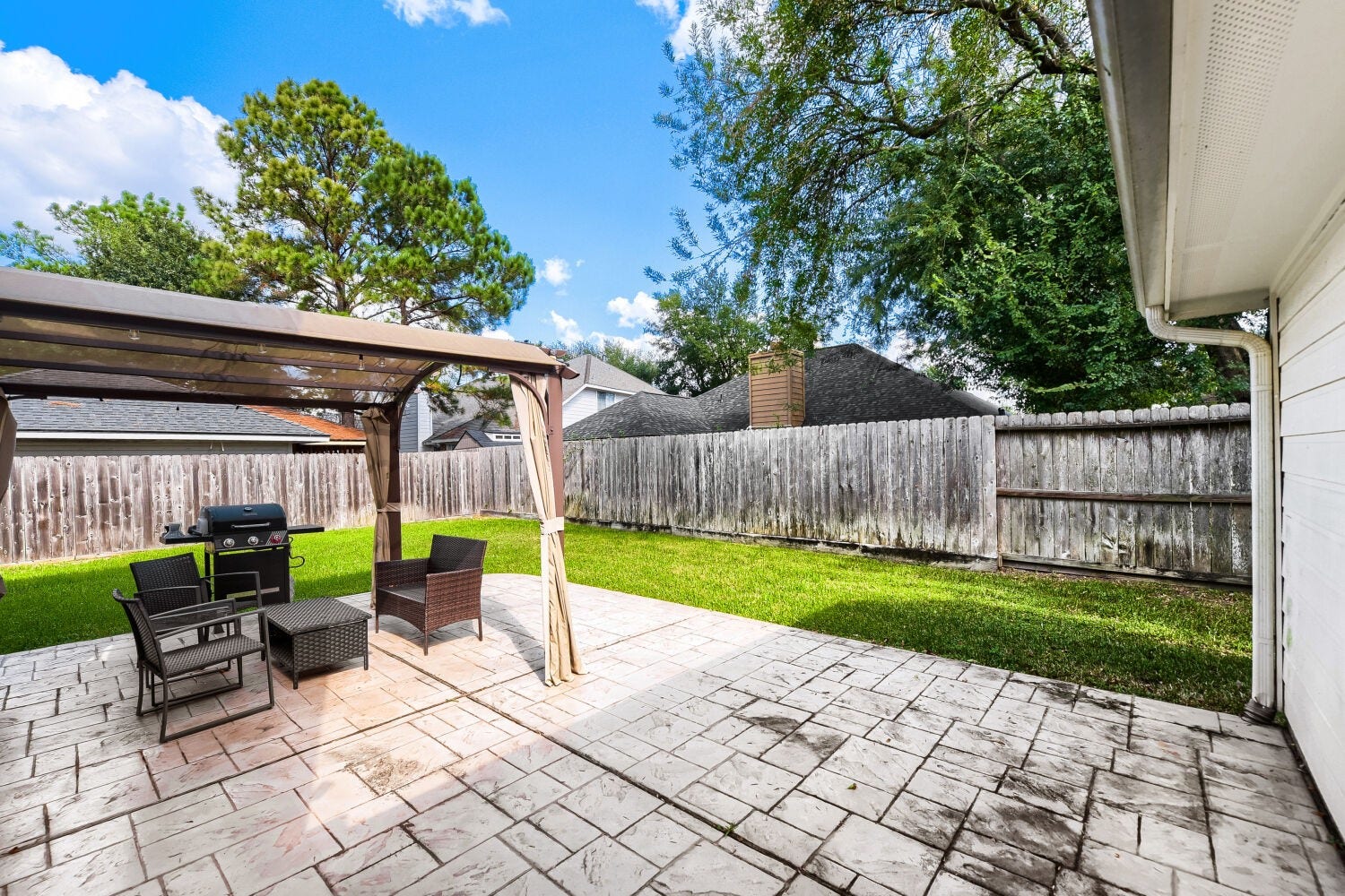 26872 Towerguard Drive, Kingwood, TX 77339 26872 Towerguard Drive, Kingwood, TX 77339