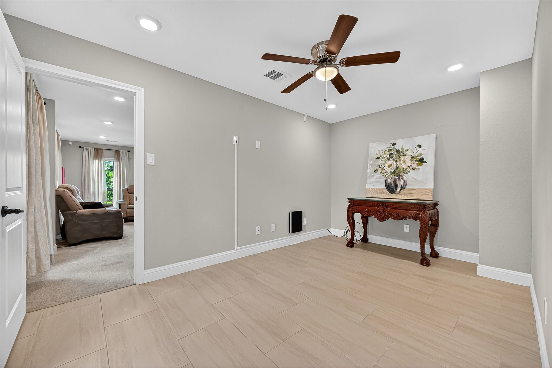 29902 E Hawthorne Drive, Spring, TX 77386 29902-Office area at front of home. Property would be great office suite park converting current bedrooms to office suites.