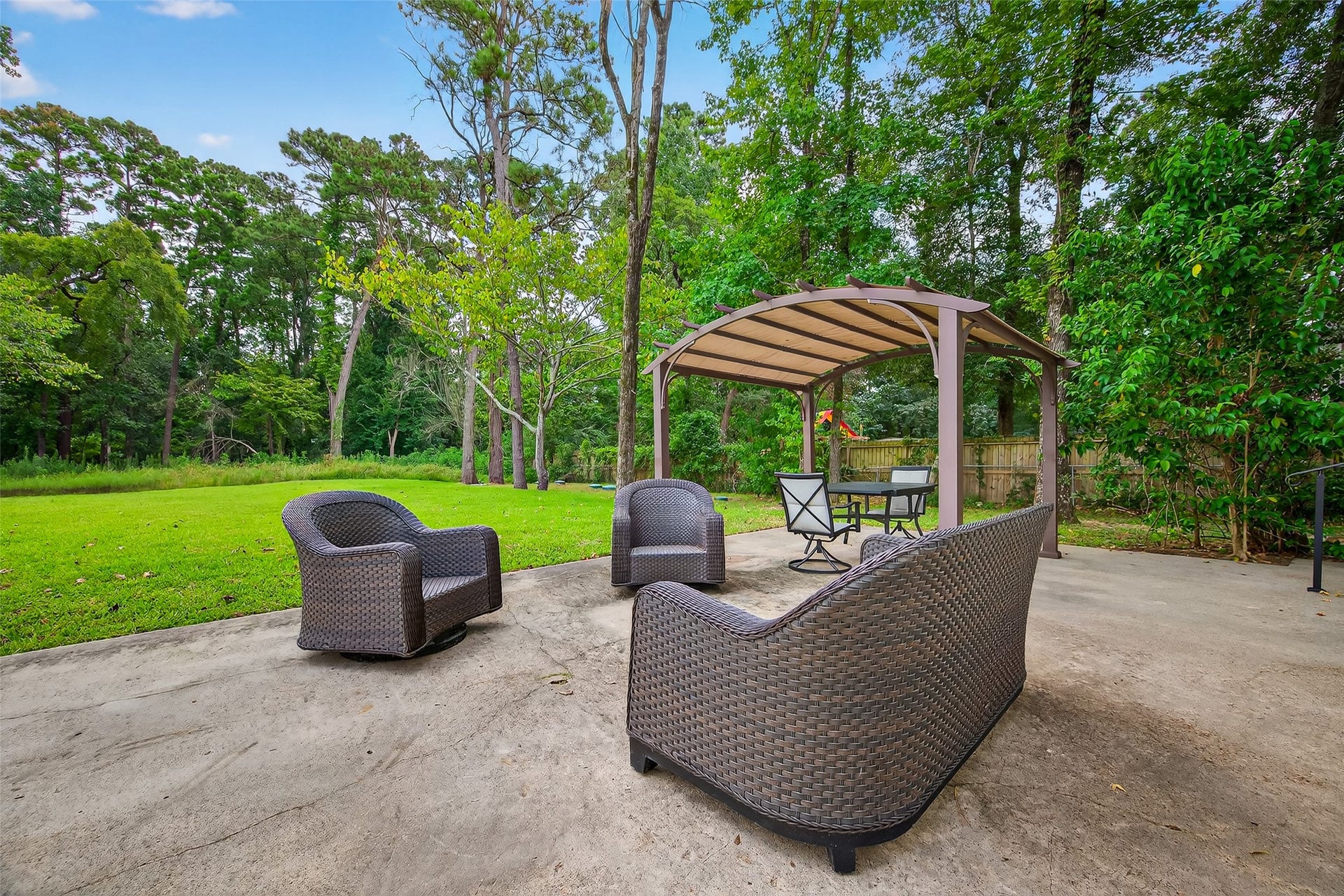 29902 E Hawthorne Drive, Spring, TX 77386 29902-view of patio and back grounds.