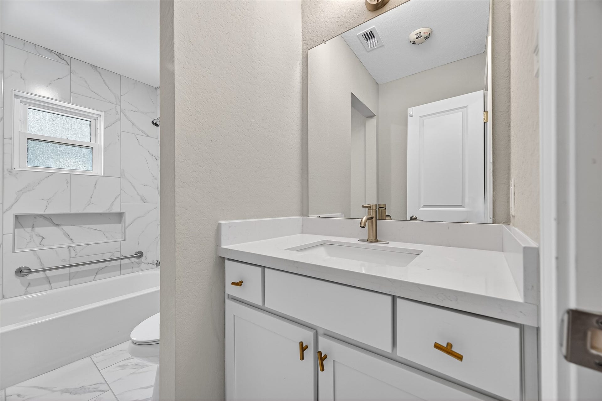 29902 E Hawthorne Drive, Spring, TX 77386 29902- Both 2nd floor bathrooms have a vanity and tub/shower.