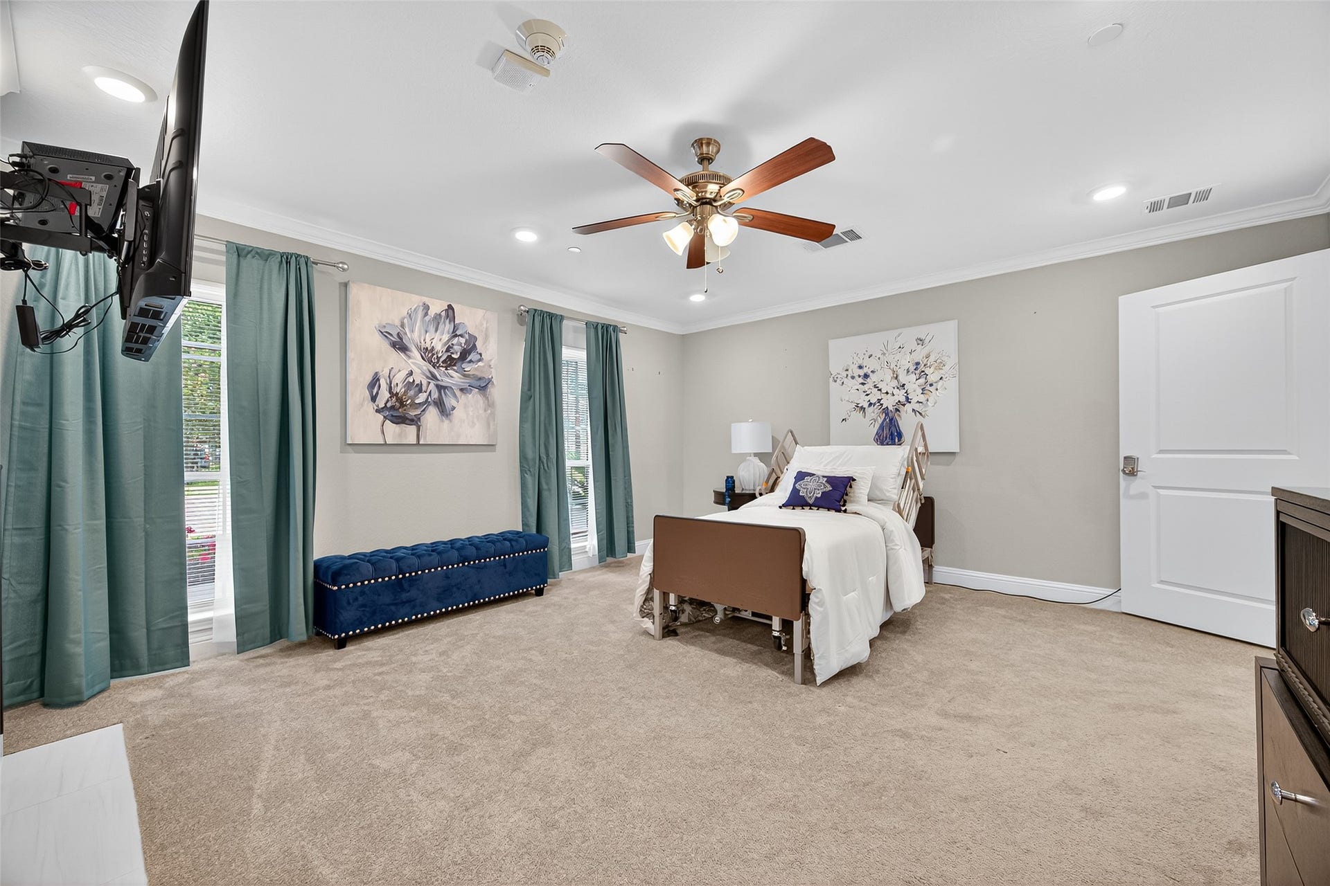 29902 E Hawthorne Drive, Spring, TX 77386 Currently largest of 6 bedrooms 2 of which are on first floor.