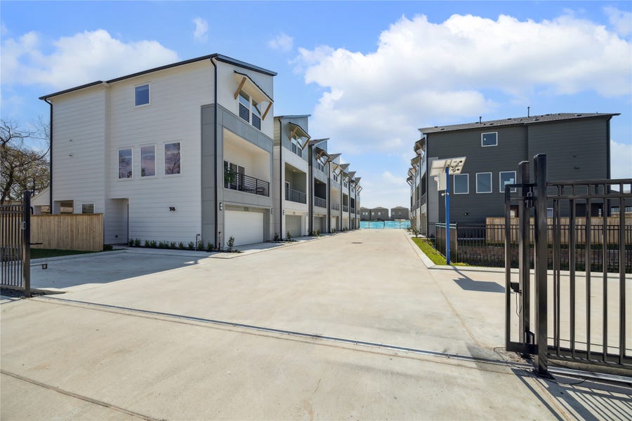 Property photo for 4708 Moving Meadows Drive, Houston, TX