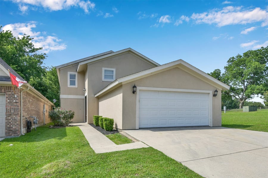 Property photo for 100 Harbour Town Drive, Montgomery, TX