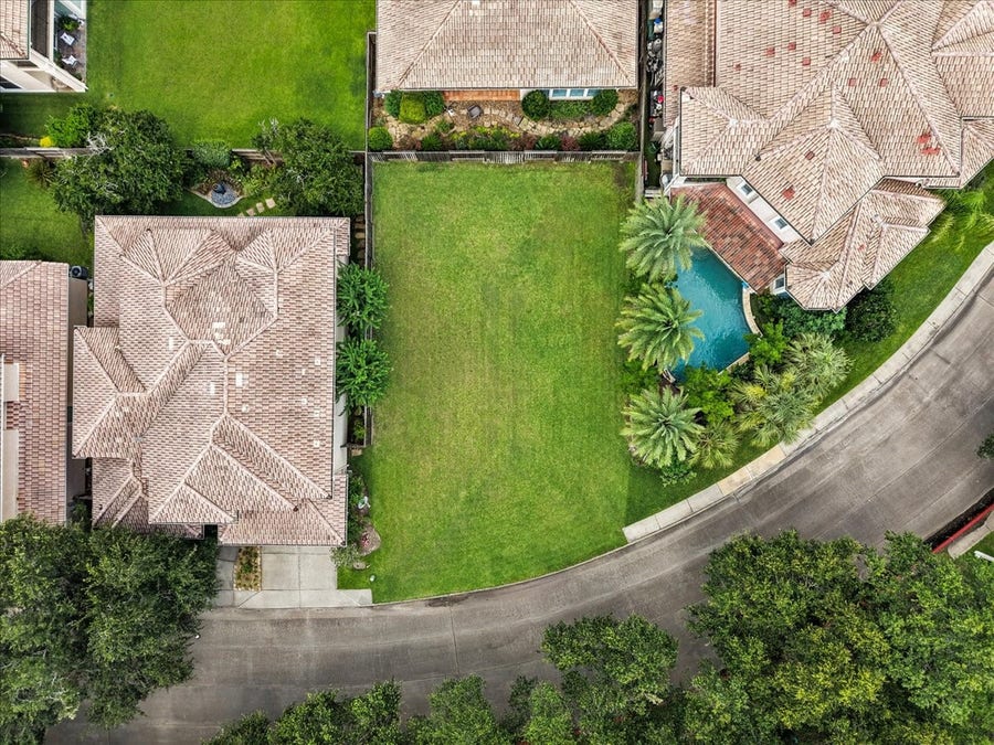 Property photo for 403 Waterford Way, Kemah, TX
