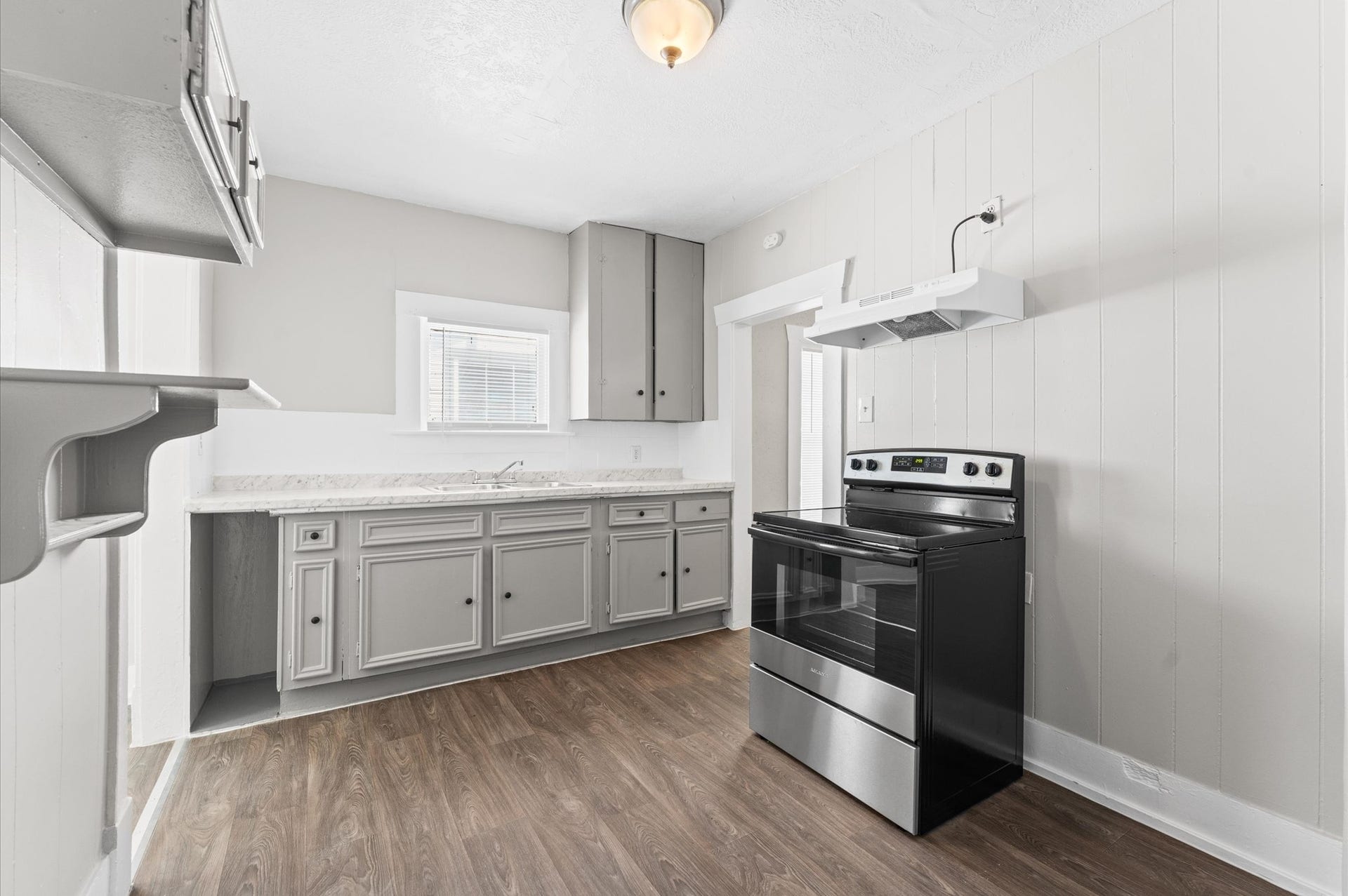 6818 Avenue C, Houston, TX 77011 6818 Avenue C, Houston, TX 77011