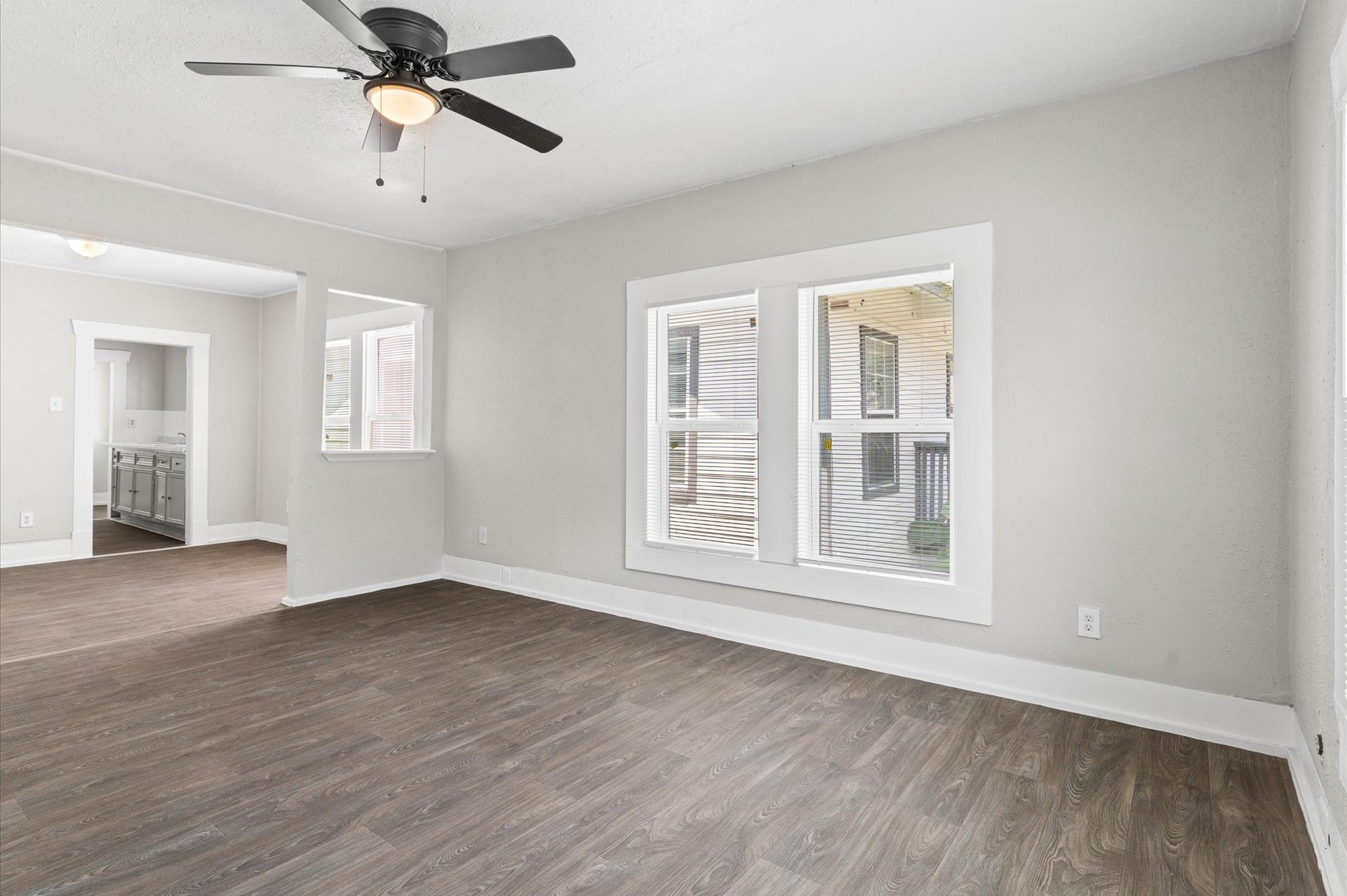 6818 Avenue C, Houston, TX 77011 6818 Avenue C, Houston, TX 77011