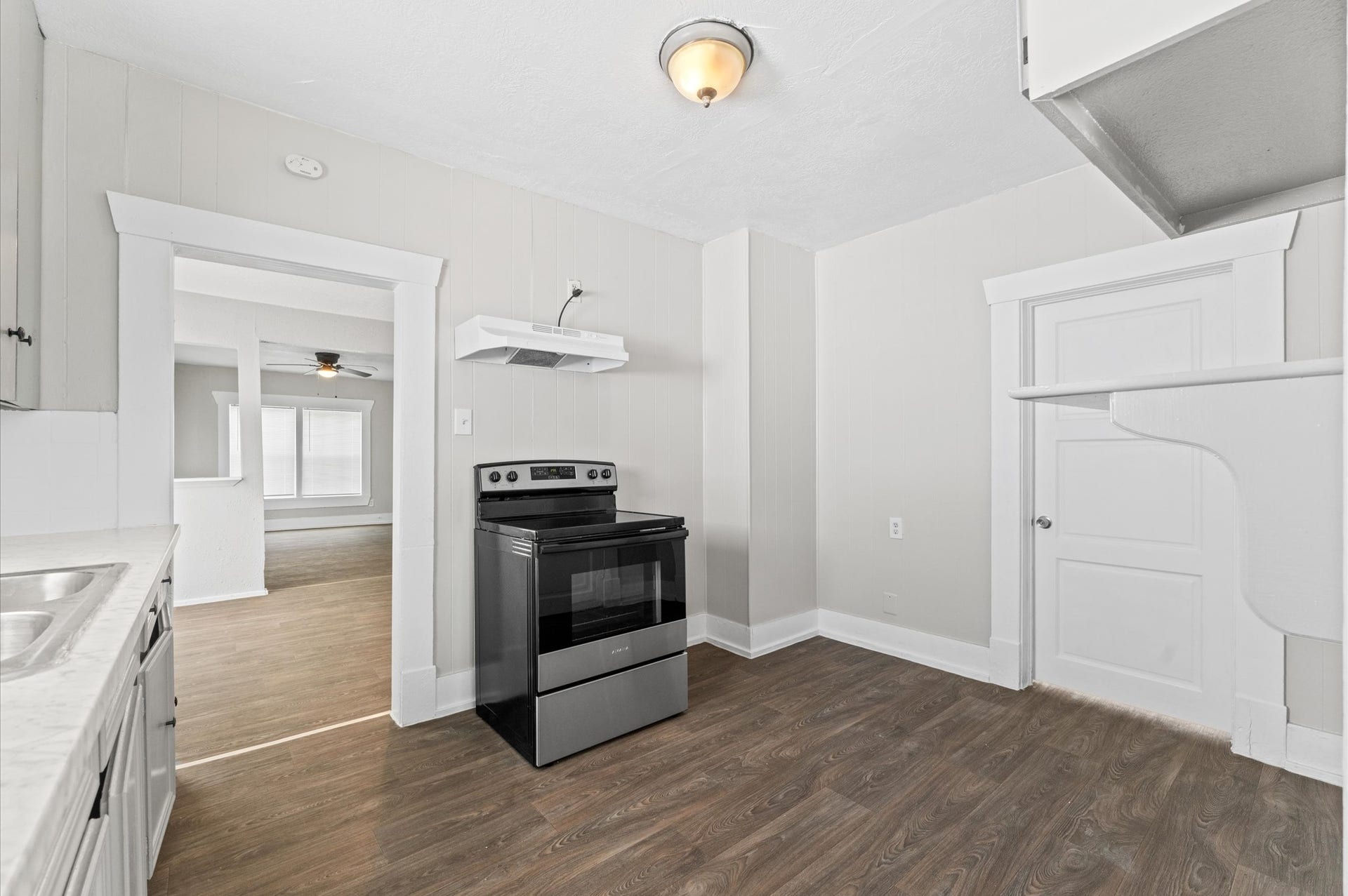 6818 Avenue C, Houston, TX 77011 6818 Avenue C, Houston, TX 77011