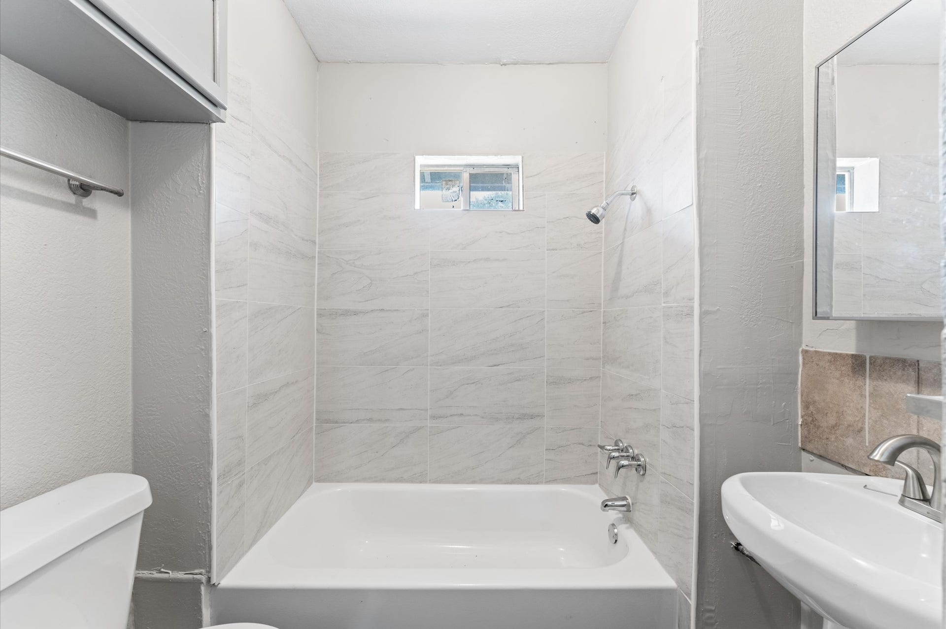6818 Avenue C, Houston, TX 77011 6818 Avenue C, Houston, TX 77011